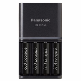 Panasonic Eneloop BQ-CC55 batterioplader med 4 x AA Eneloop Pro